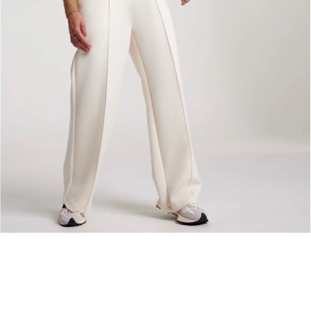 CALIA by Carrie Underwood Cream Wide Leg Pants